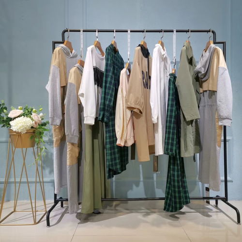 服裝廠照明工程報價詳解 從廠家到服裝服飾批發的專業照明方案